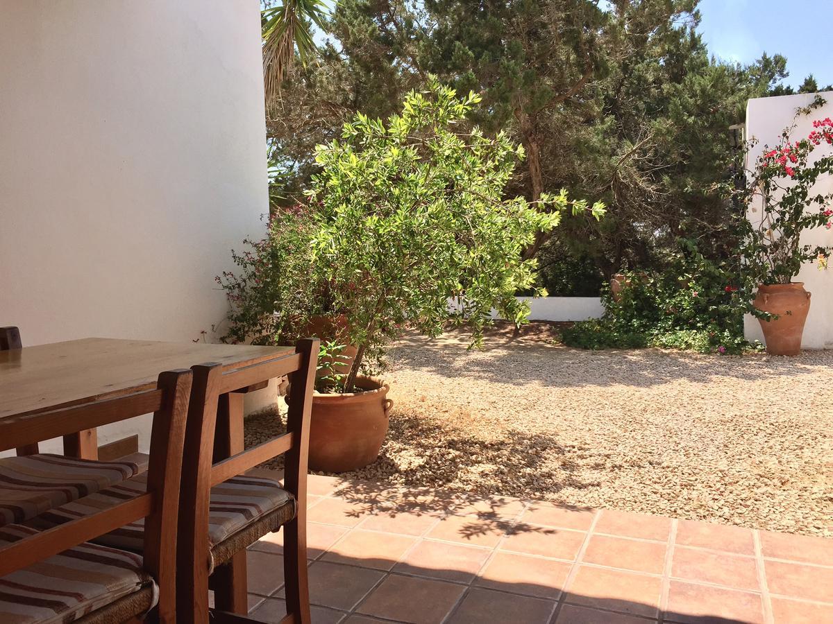 Apartamentos Laura Playa De Migjorn Εξωτερικό φωτογραφία