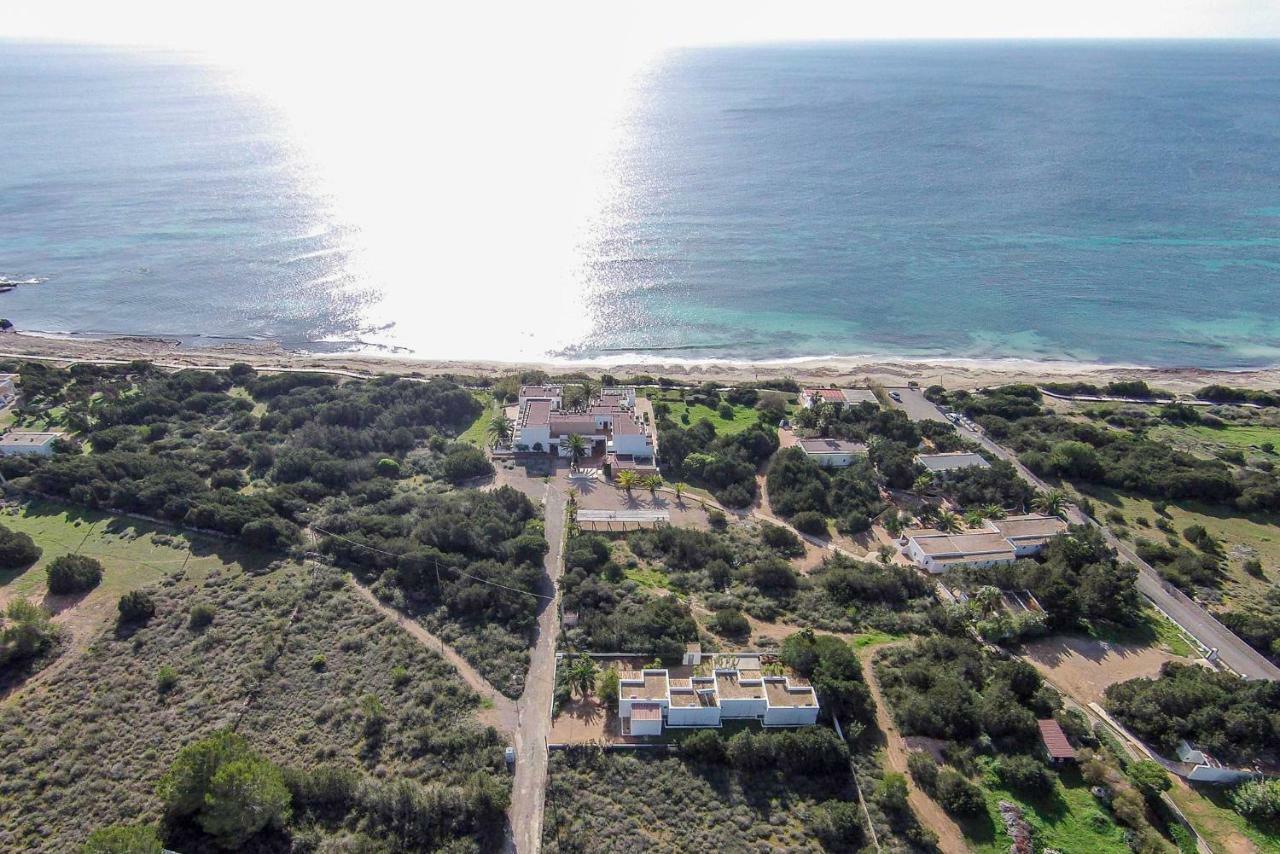 Apartamentos Laura Playa De Migjorn Εξωτερικό φωτογραφία